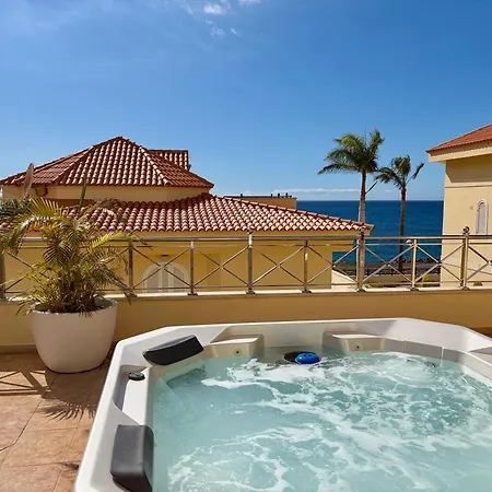 Ocean View With Private Jacuzzi & Complex Pool Villa