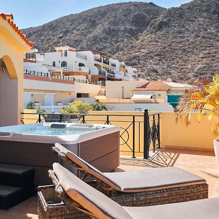Ocean View Villa With Private Jacuzzi & Complex Pool Villa Los Cristianos (Tenerife)